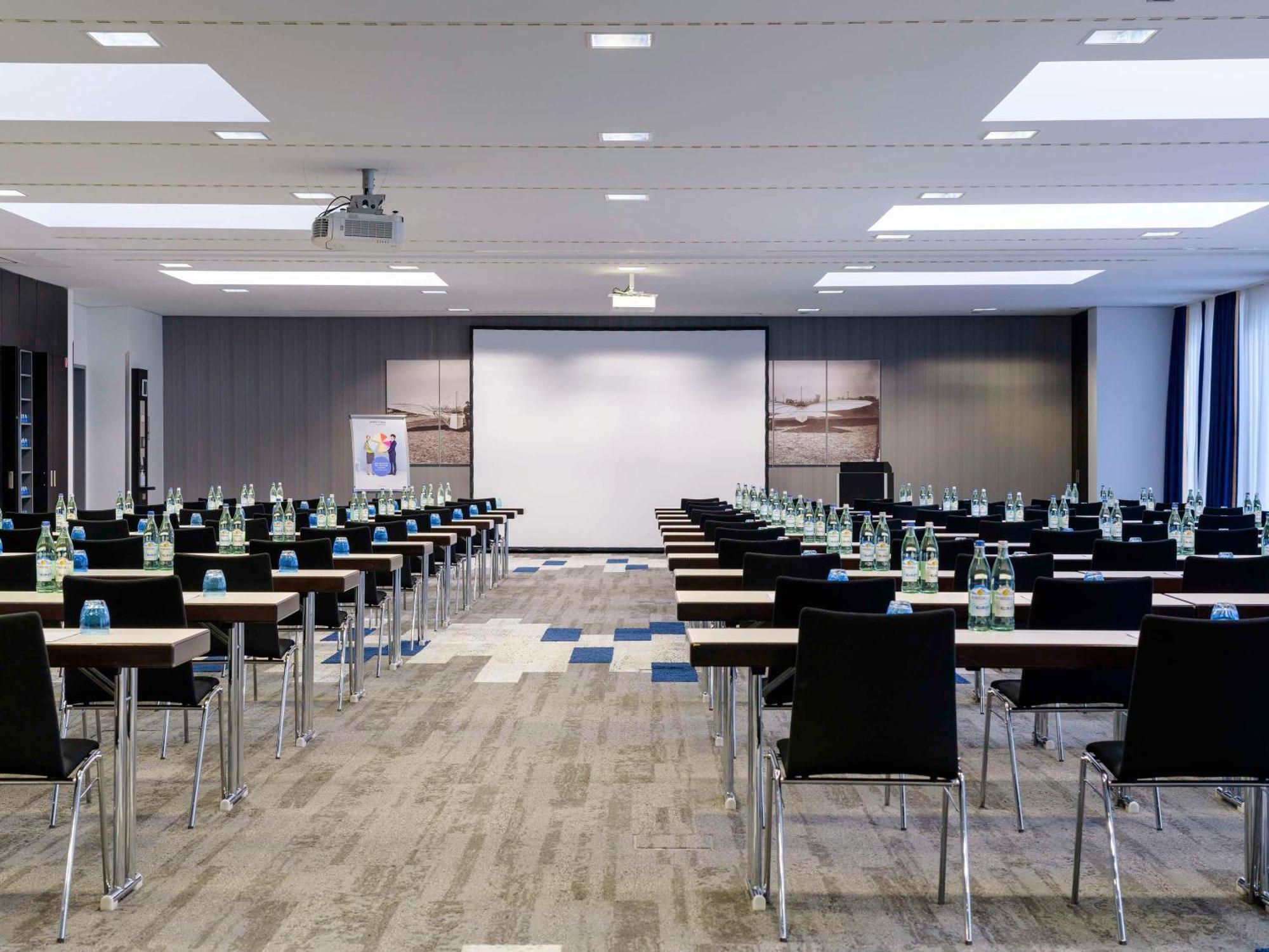 Hotel Novotel Messe 4*